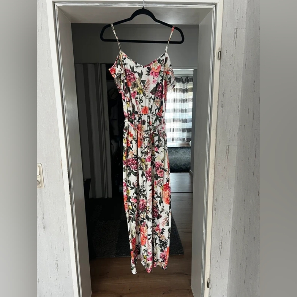 Boohoo Multicolor Floral Maxi Dress